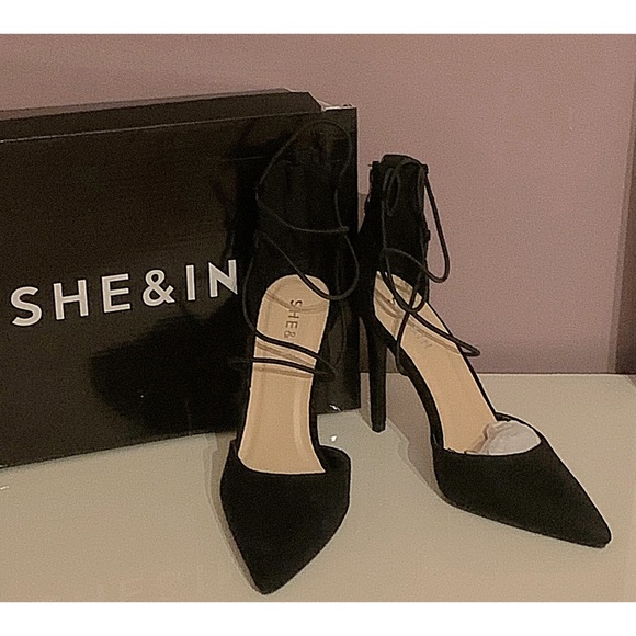 Cross Cross Strappy Heels - Picture 6 of 8